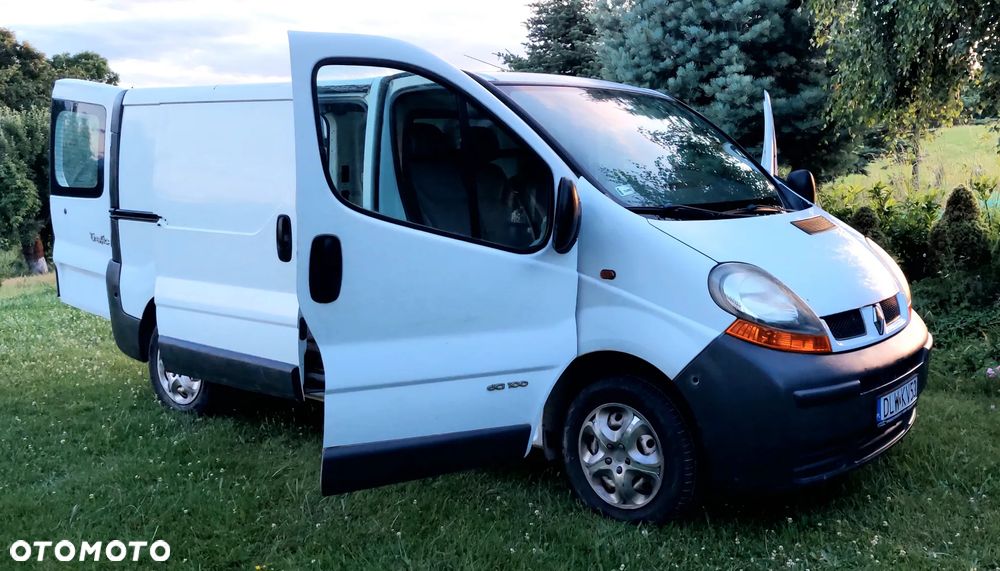 Renault Trafic - 8