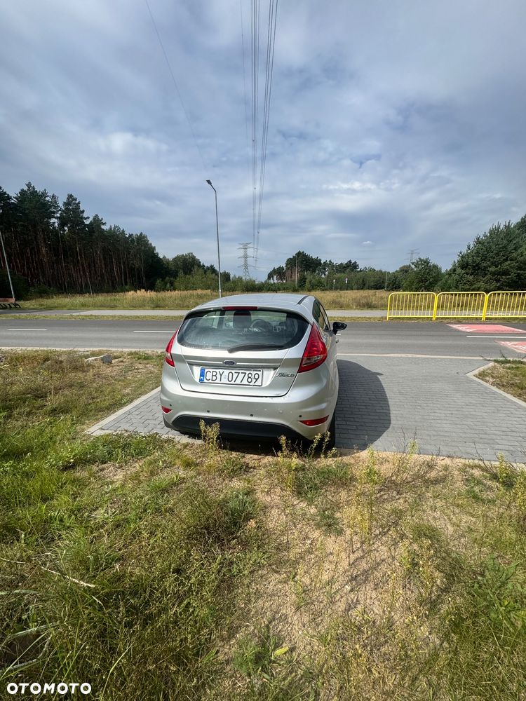Ford Fiesta - 7