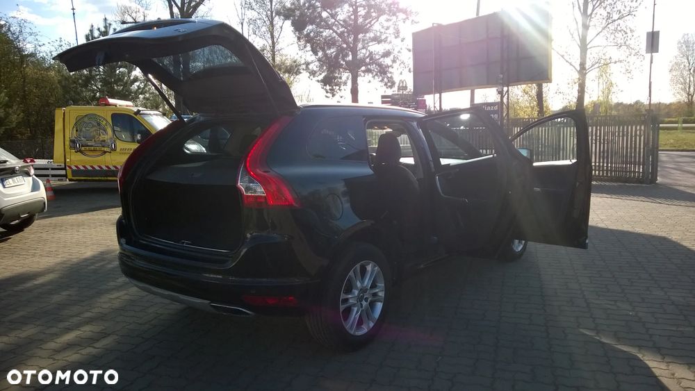 Volvo XC 60 T5 AWD Geartronic Momentum - 18