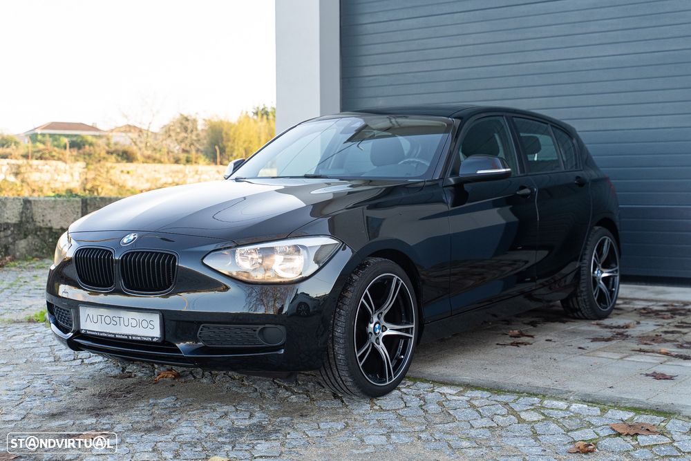 BMW 116 i Confort - 1