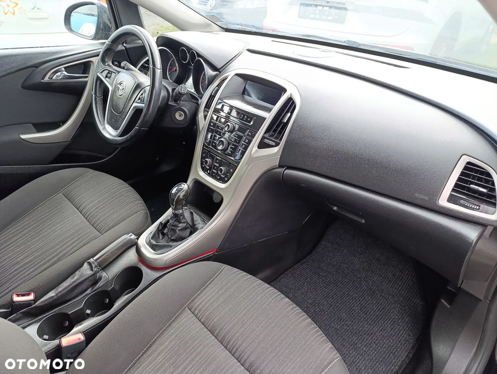 Opel Astra 1.6 Design Edition - 11