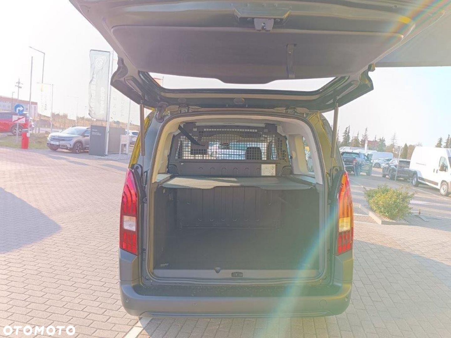 Peugeot Rifter Long MPV 1.5 BlueHDI Allure S&S N1 - 11
