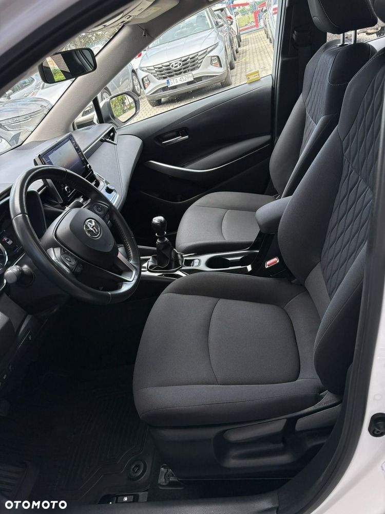Toyota Corolla - 17