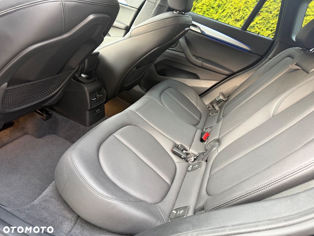 BMW X1 - 8
