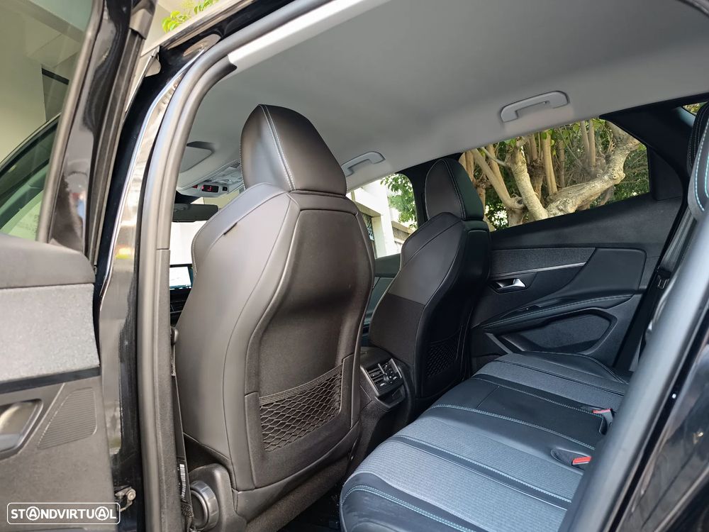 Peugeot 3008 1.6 Hybrid4 Allure Pack e-EAT8 - 19