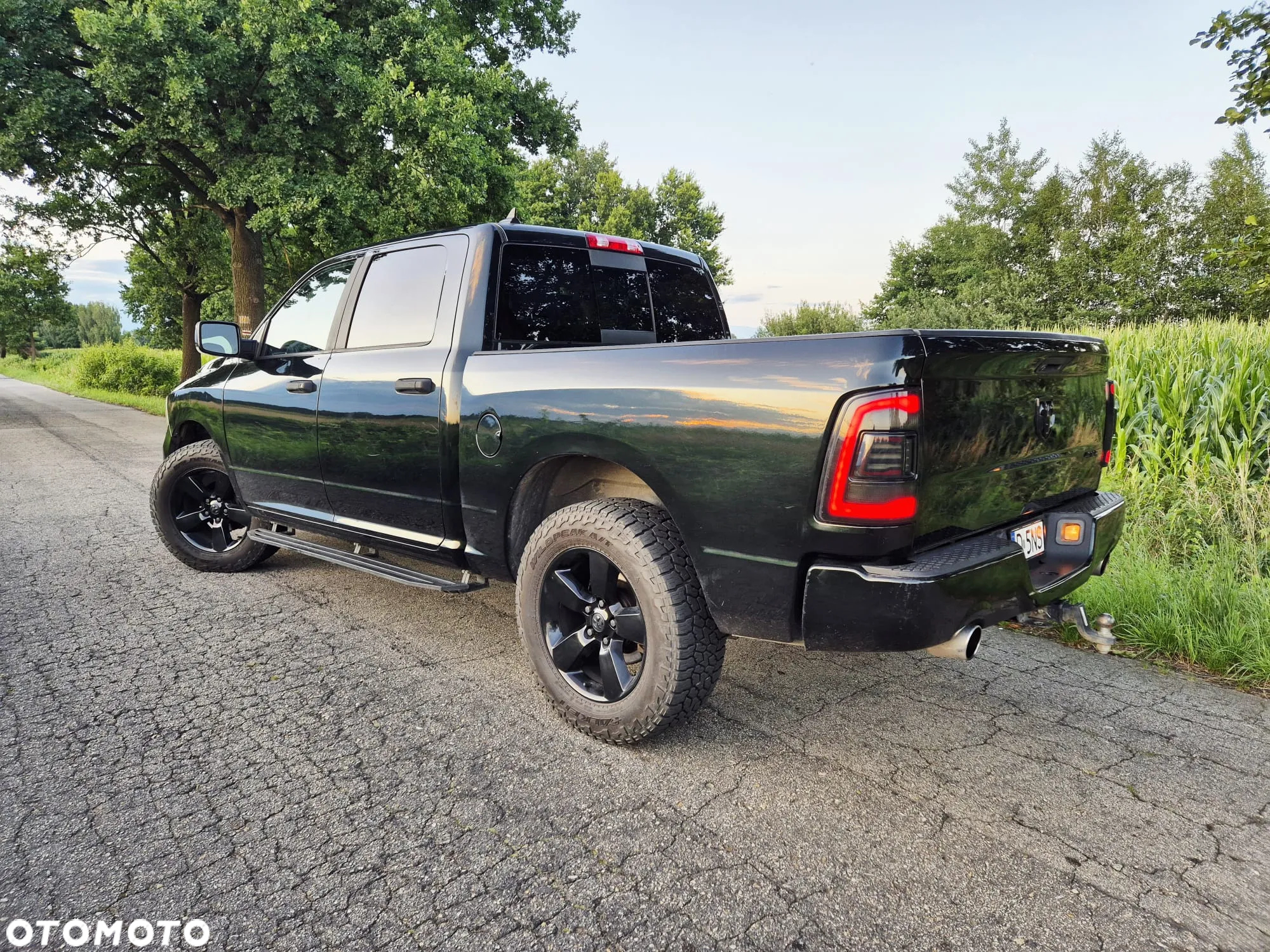 Dodge RAM 1500 5.7 4x4 - 10