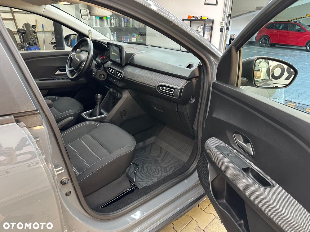 Dacia Jogger 1.0 TCe Expression 7os - 6