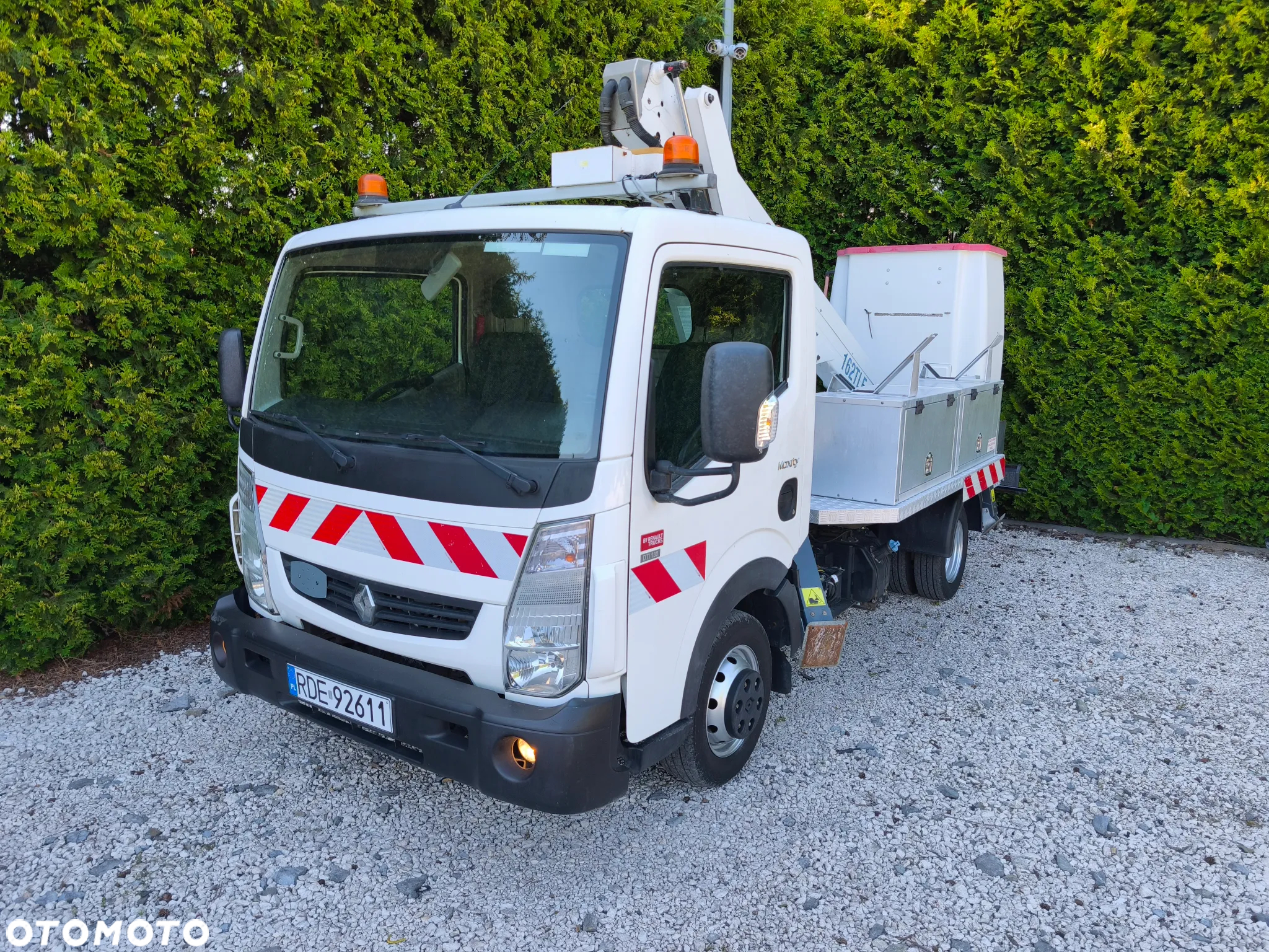 Renault Maxity - 2