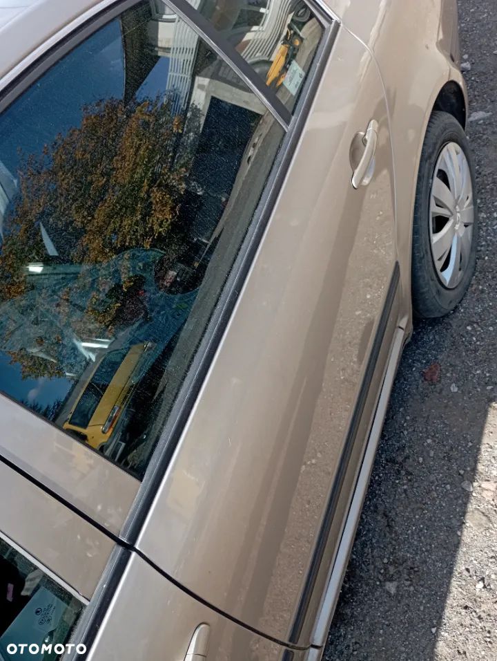 Drzwi PT LT Skoda Superb KOD LAKIERU 9201 - 3