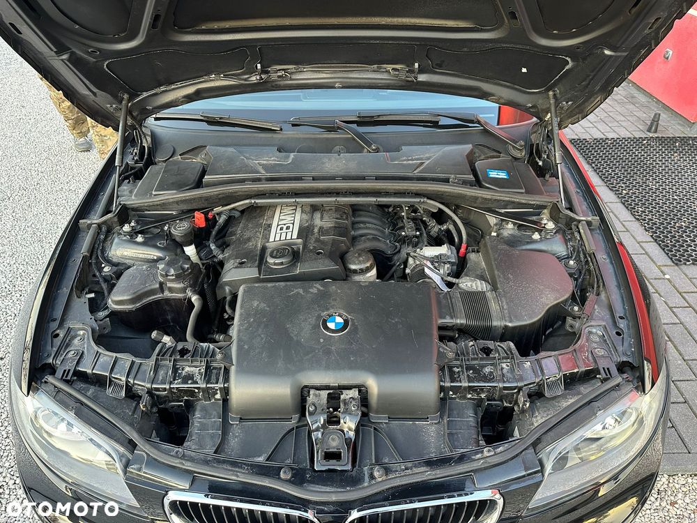 BMW Seria 1 116i - 25