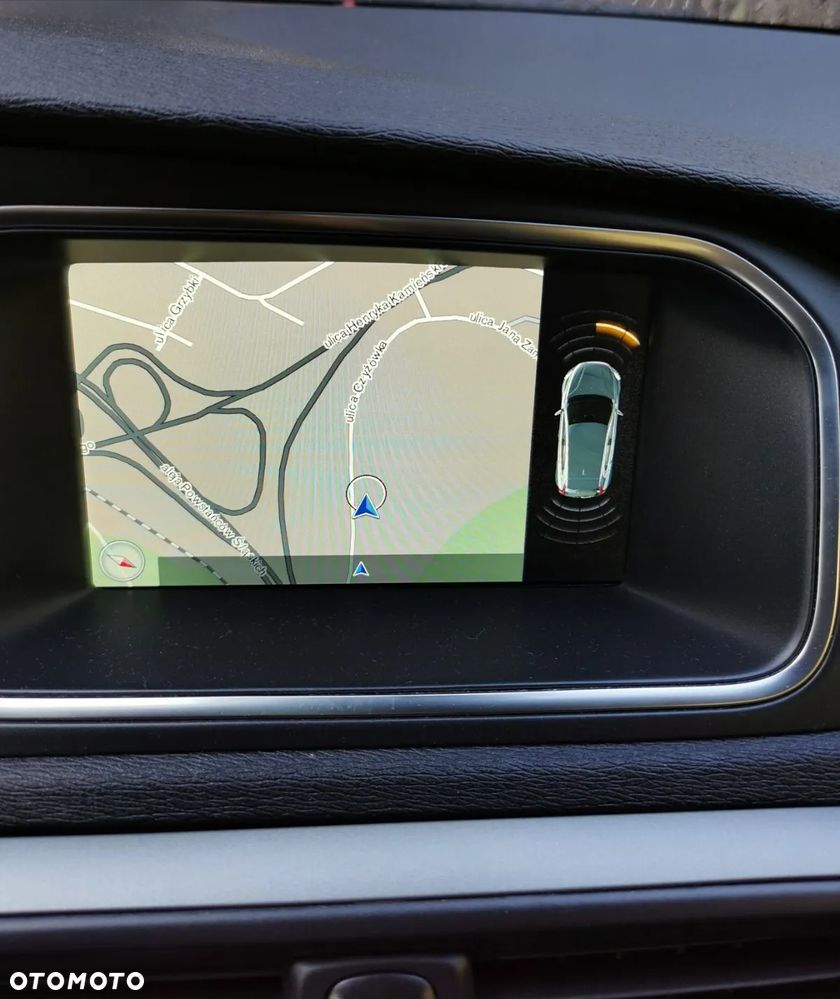 Volvo V40 D2 Momentum - 6