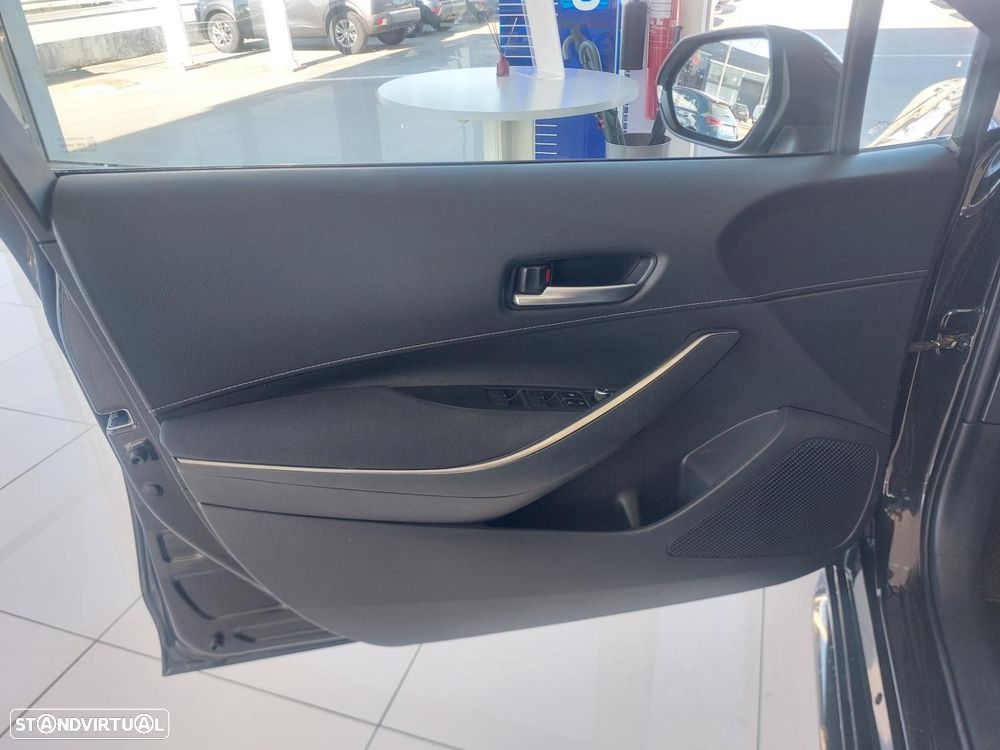 Toyota Corolla Touring Sports 1.8 Hybrid Comfort - 18