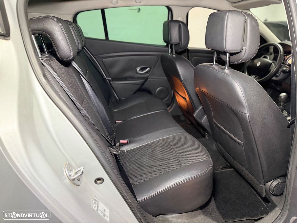 Renault Mégane 1.5 dCi Dynamique S - 8