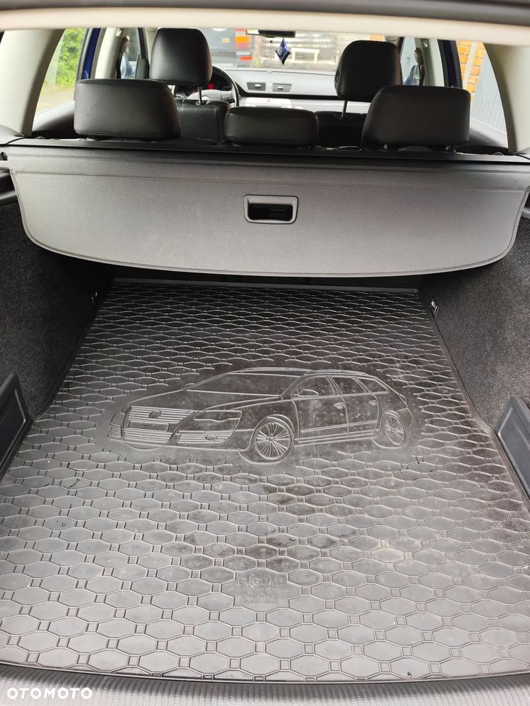 Volkswagen Passat 1.9 TDI Comfortline - 19