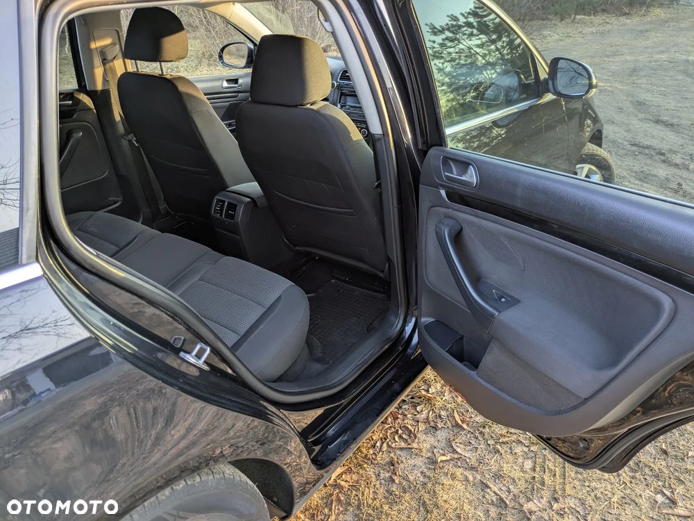Volkswagen Golf 1.6 TDI BlueMot Comfortline - 11