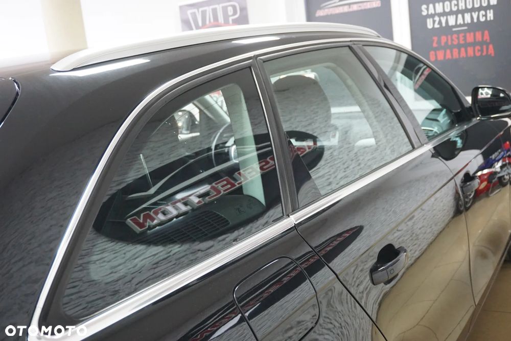 Audi A4 Avant 2.0 TDI DPF Ambiente - 16