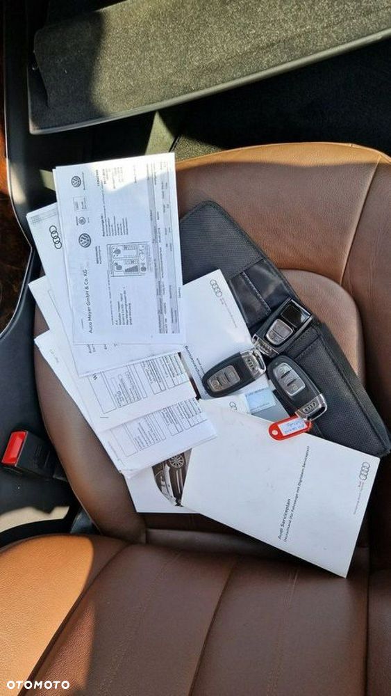 Audi A6 Avant 2.0 TDI Ultra S tronic - 32