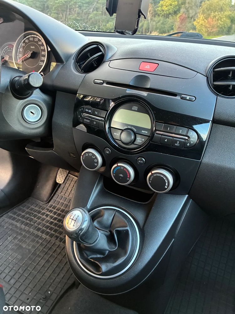 Mazda 2 - 11