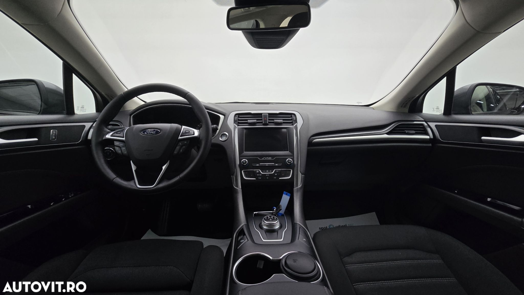 Ford Mondeo 2.0 TDCi Aut. Trend - 14