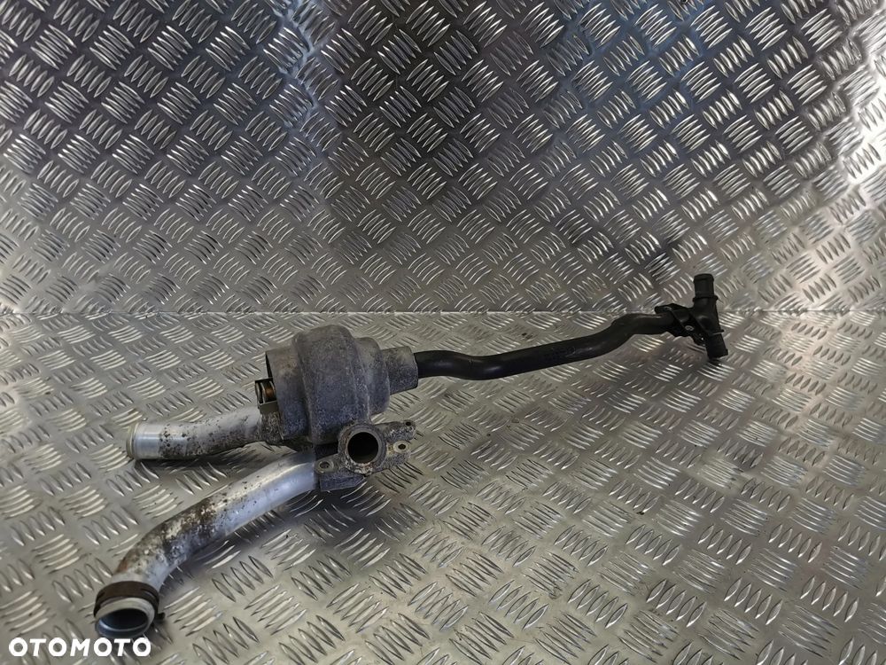 PORSCHE CAYENNE LIFT 07-10R OBUDOWA TERMOSTATU 4.8 94810636002