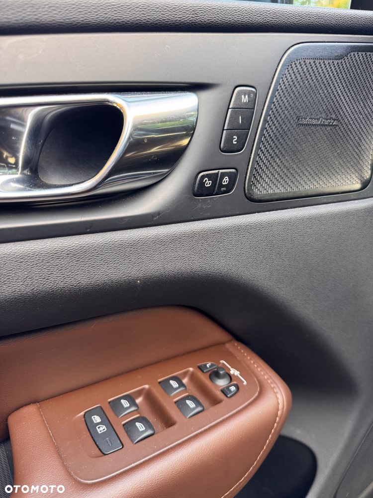 Volvo XC 60 D5 AWD Inscription - 9