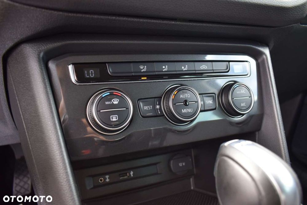 Volkswagen Tiguan - 34