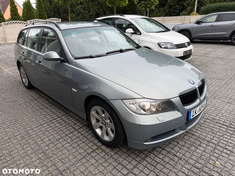BMW Seria 3 320i - 2