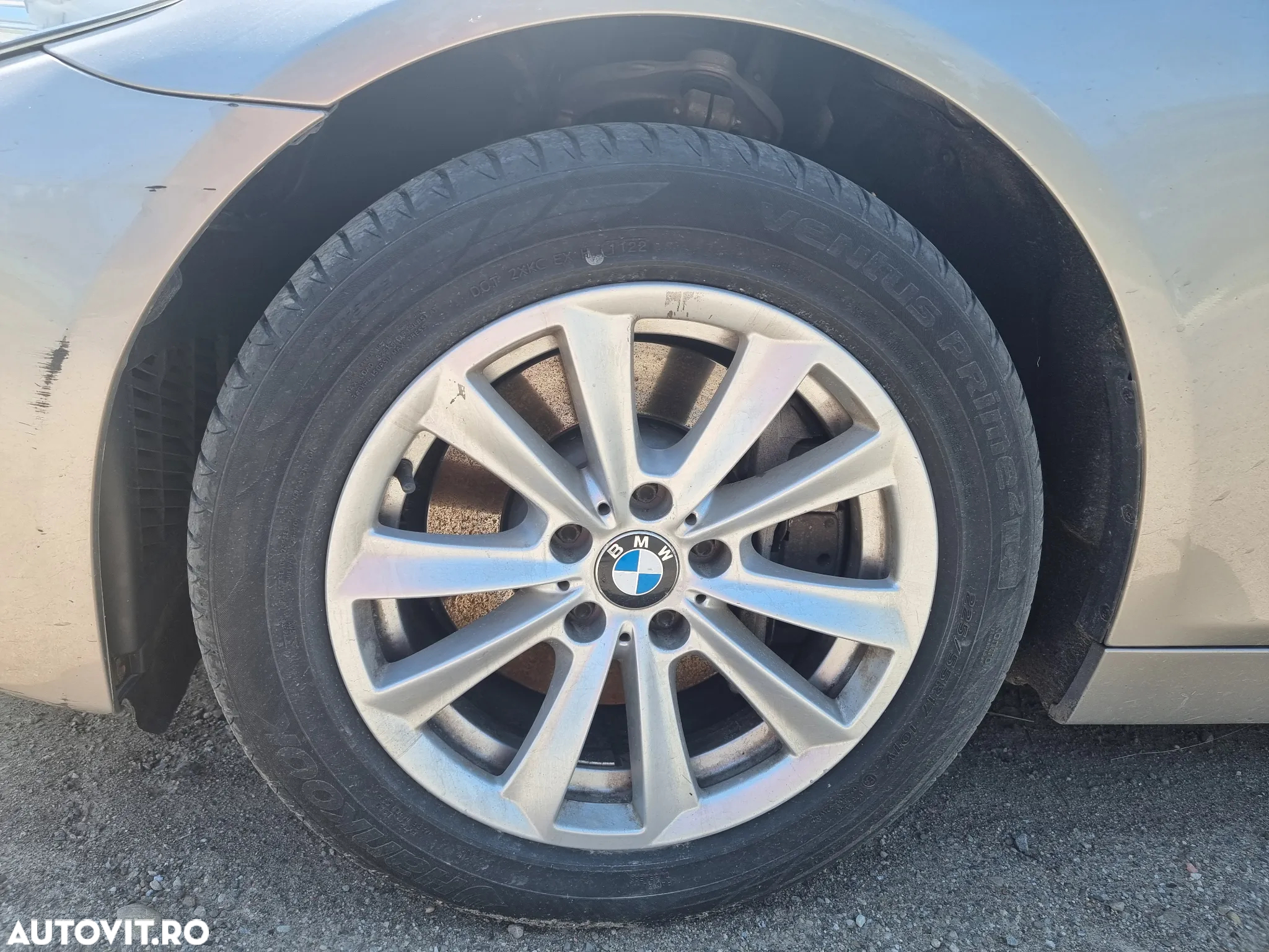 BMW Seria 5 530d xDrive Touring - 3