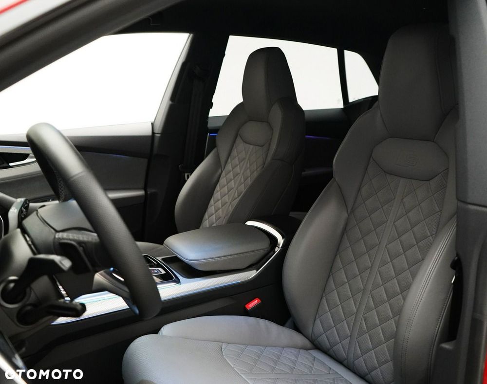 Audi Q8 - 21