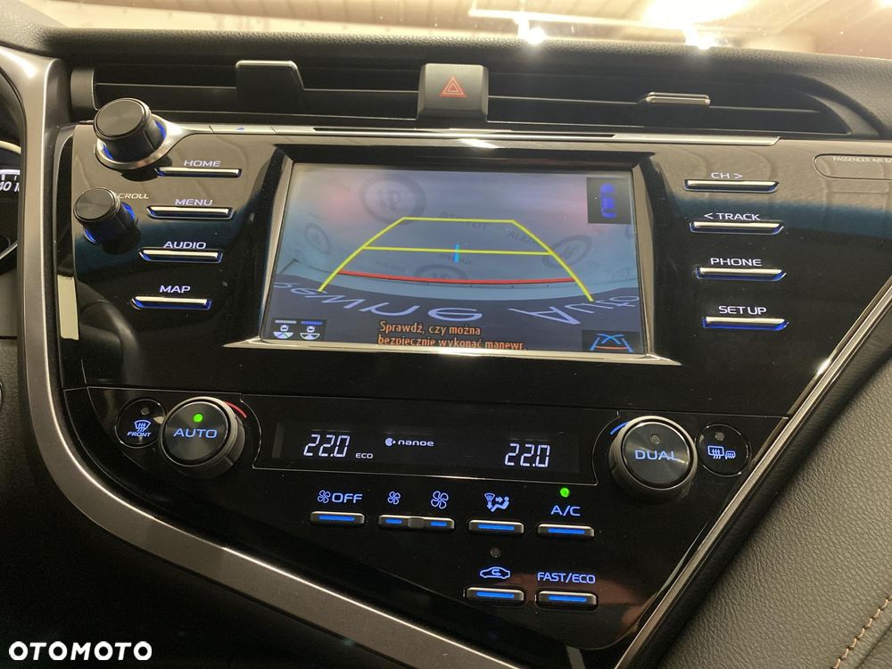 Toyota Camry 2.5 Hybrid Comfort CVT - 16