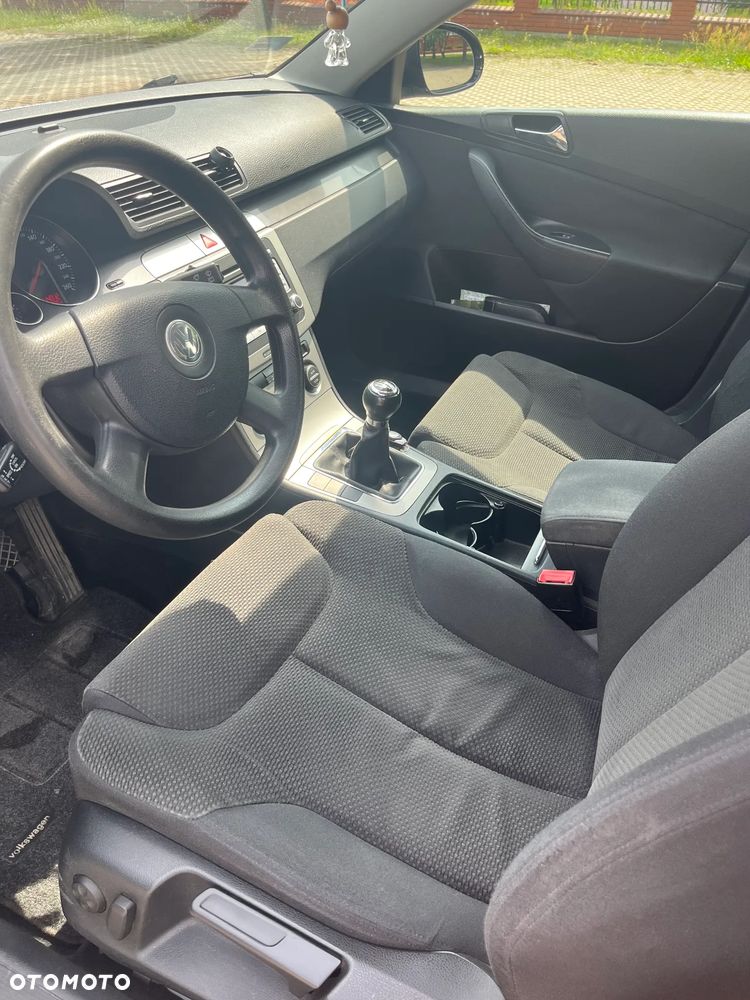 Volkswagen Passat 1.9 TDI Comfortline - 20