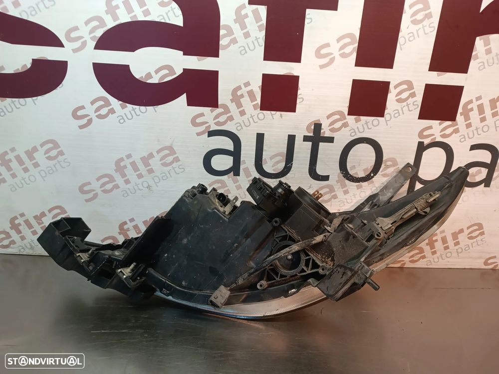 ÓTICA / FAROL MAZDA 5 - ESQUERDO / DIREITO - 2