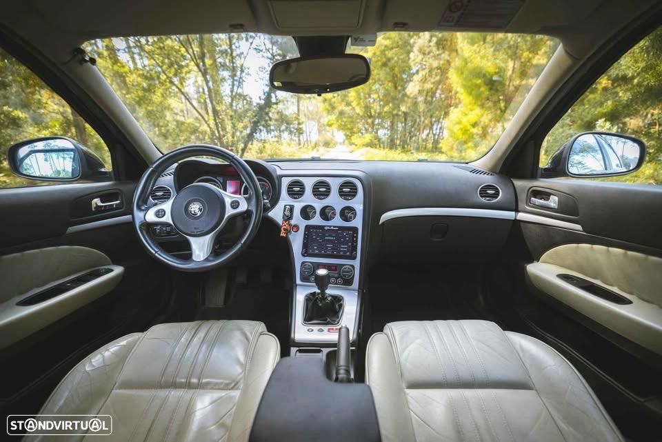 Alfa Romeo 159 Sportwagon 1.9 JTDm 8V - 6