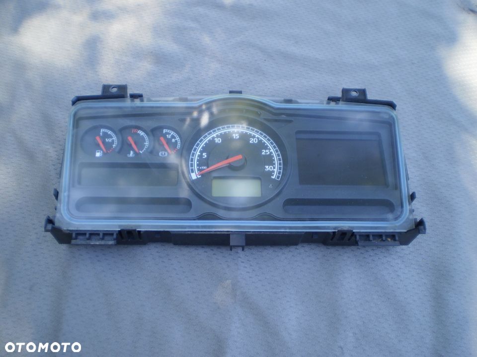 licznik RENAULT premium 450 DXI skrzynia manual