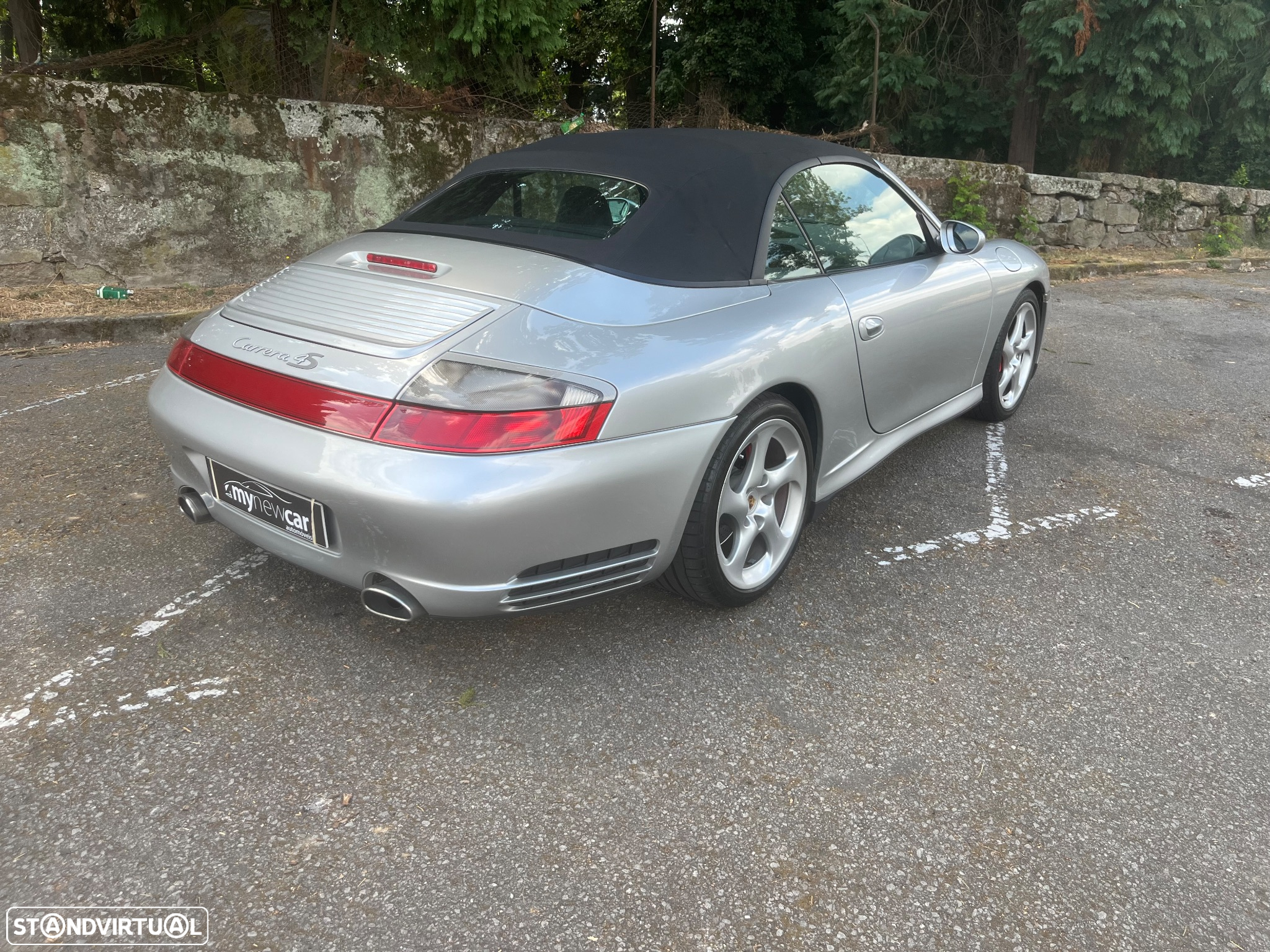 Porsche 911 Série F - 10