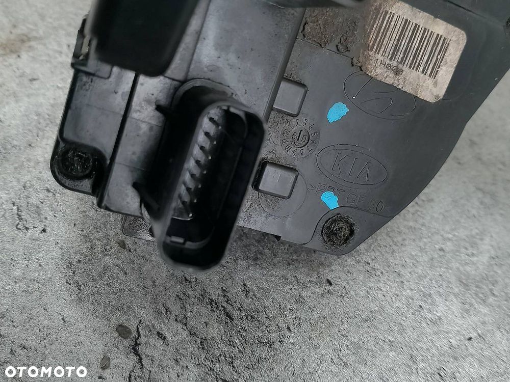 ZAMEK DRZWI LEWY PRZÓD KIA CEE'D I - 3
