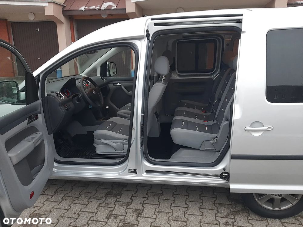 Volkswagen Caddy Life - 11