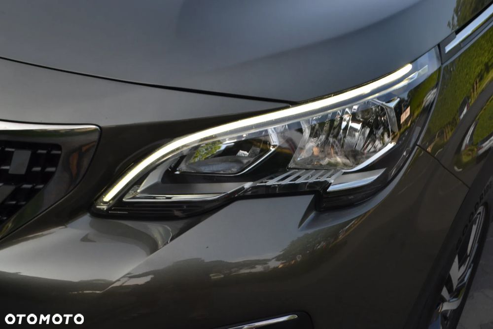 Peugeot 3008 - 16