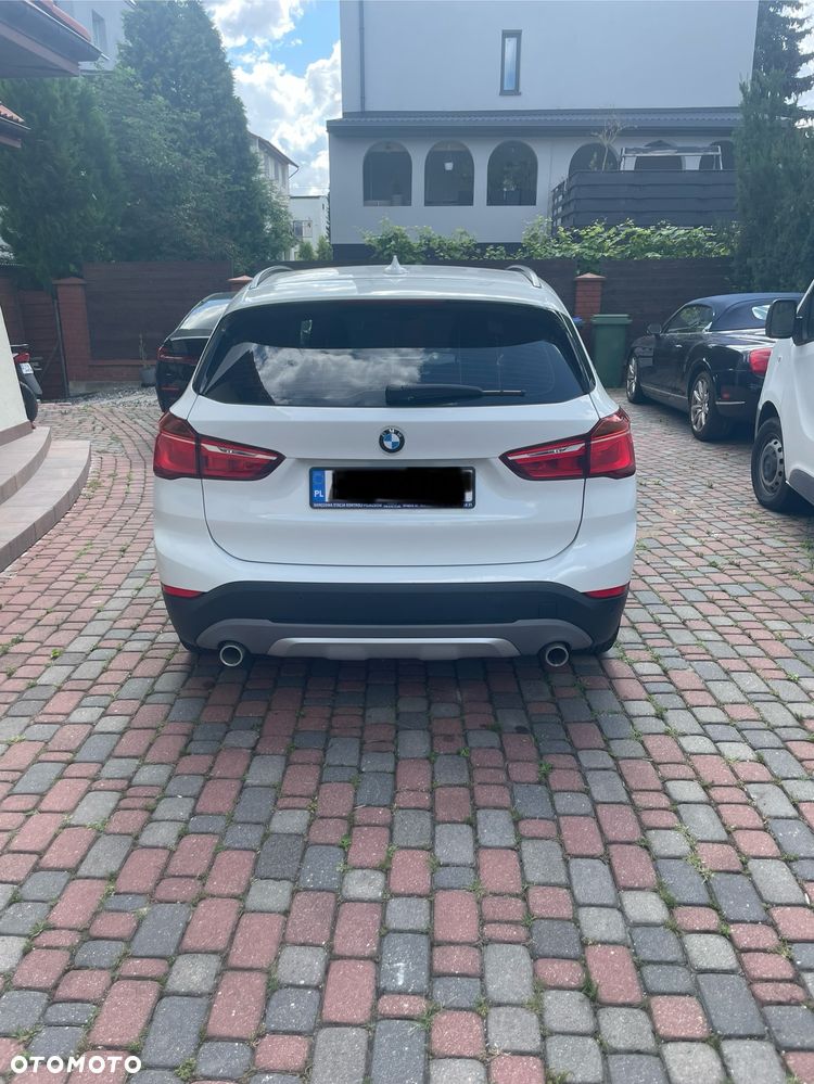 BMW X1 xDrive18d - 4