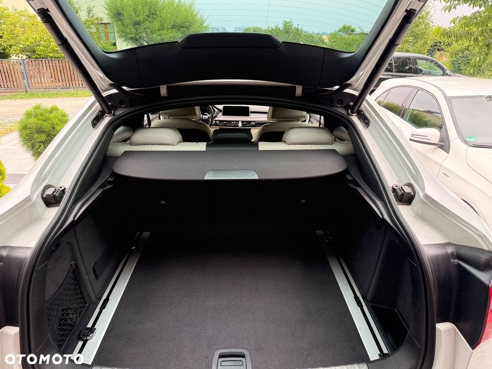 BMW X6 xDrive50i M Sport - 16