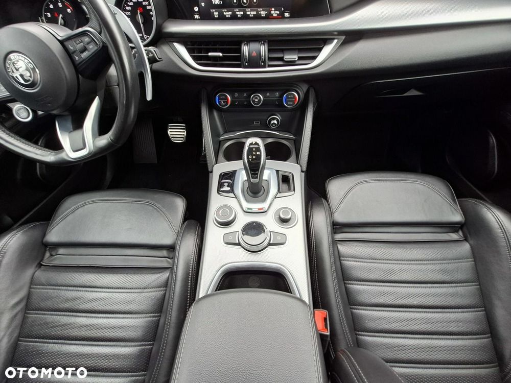 Alfa Romeo Stelvio 2022