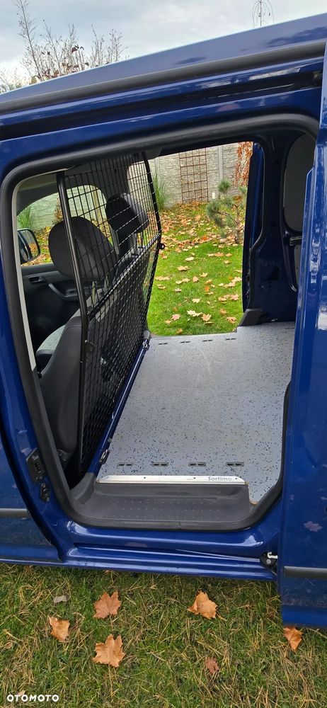 Volkswagen CADDY MAXI - 12