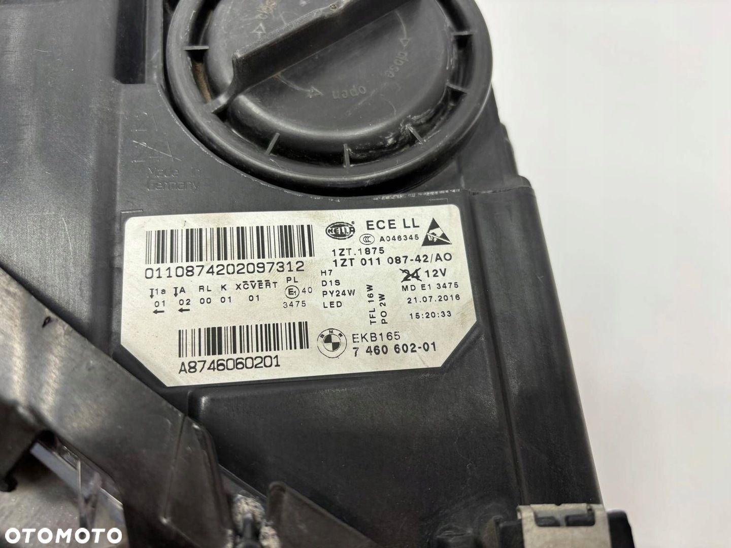 BMW 5 F10 F11 Lampa Prawa Przód Przednia Skrętna 7460602 - 7