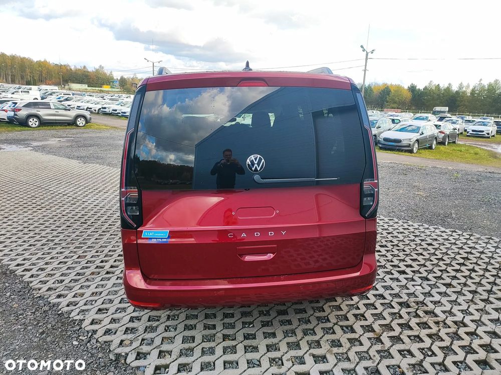 Volkswagen Caddy Maxi 2.0 TDI Life DSG - 4
