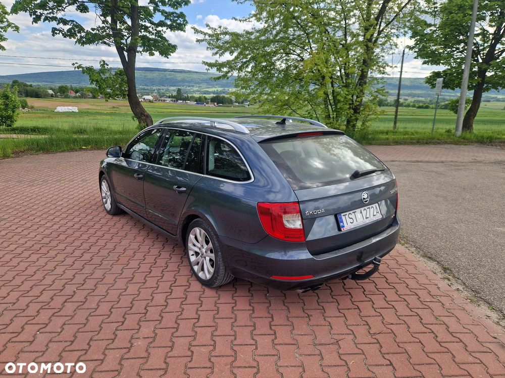 Skoda Superb 2.0 TDI Green tec 4x4 Elegance - 3