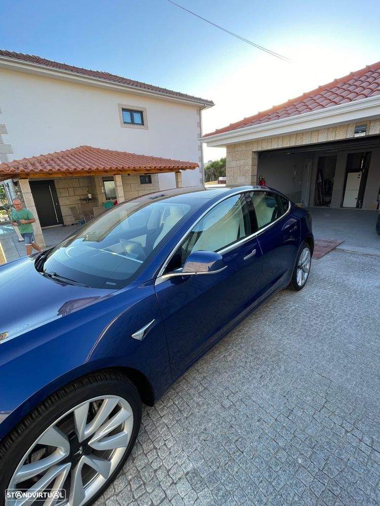 Tesla Model 3 Long Range Tração Traseira - 4