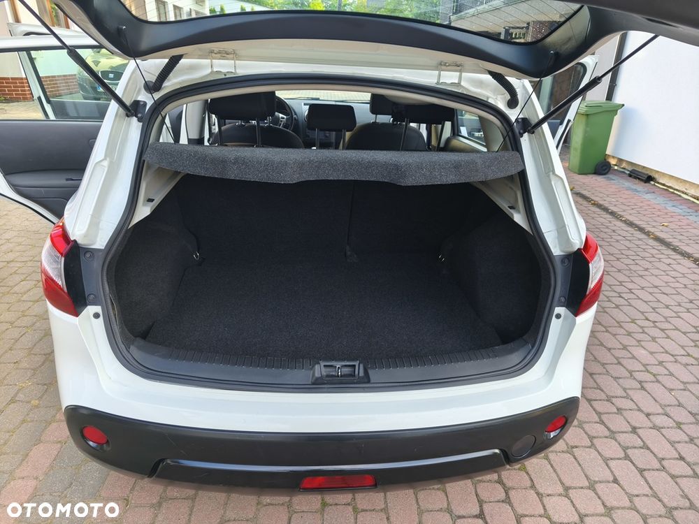 Nissan Qashqai 1.6 I-Way - 24