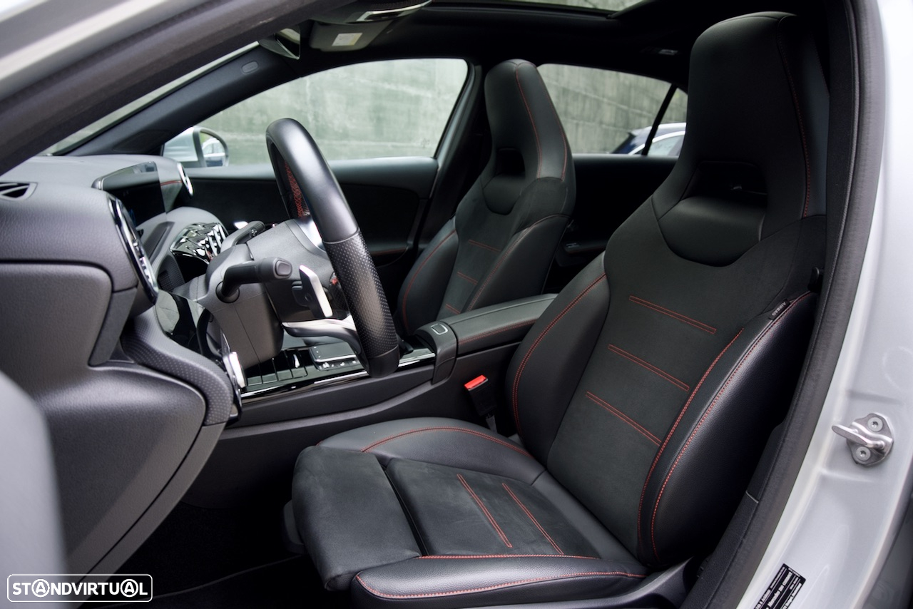 Mercedes-Benz A 250 e AMG Line - 14