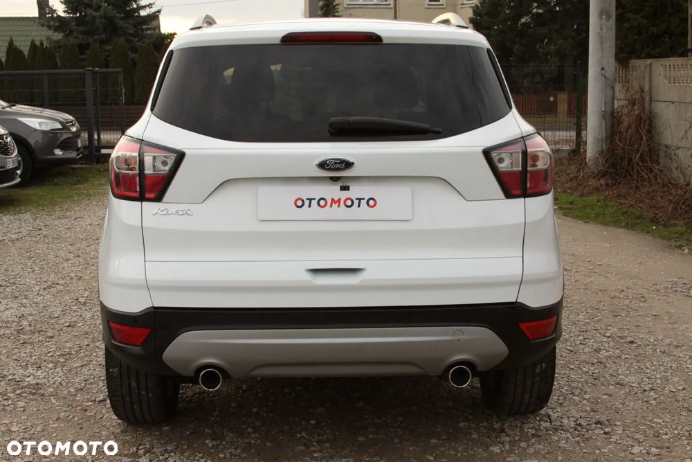 Ford Kuga 2.0 TDCi 2x4 Titanium - 10