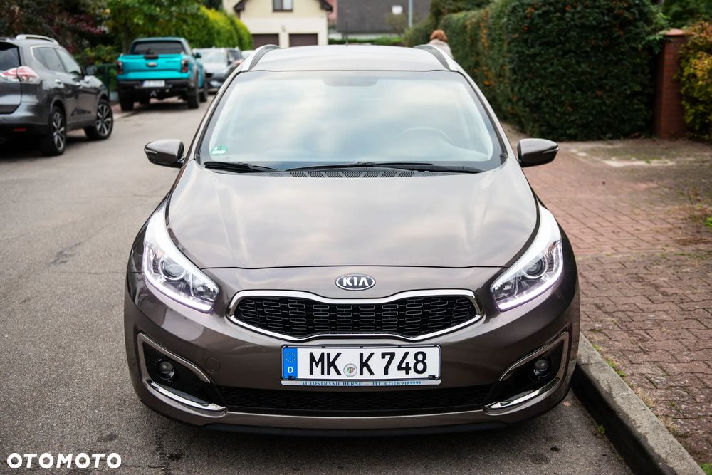 Kia Ceed 1.6 GDI ISG Vision - 2